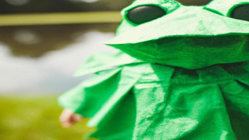 Jak zrobić strój żabki dla dziecka?